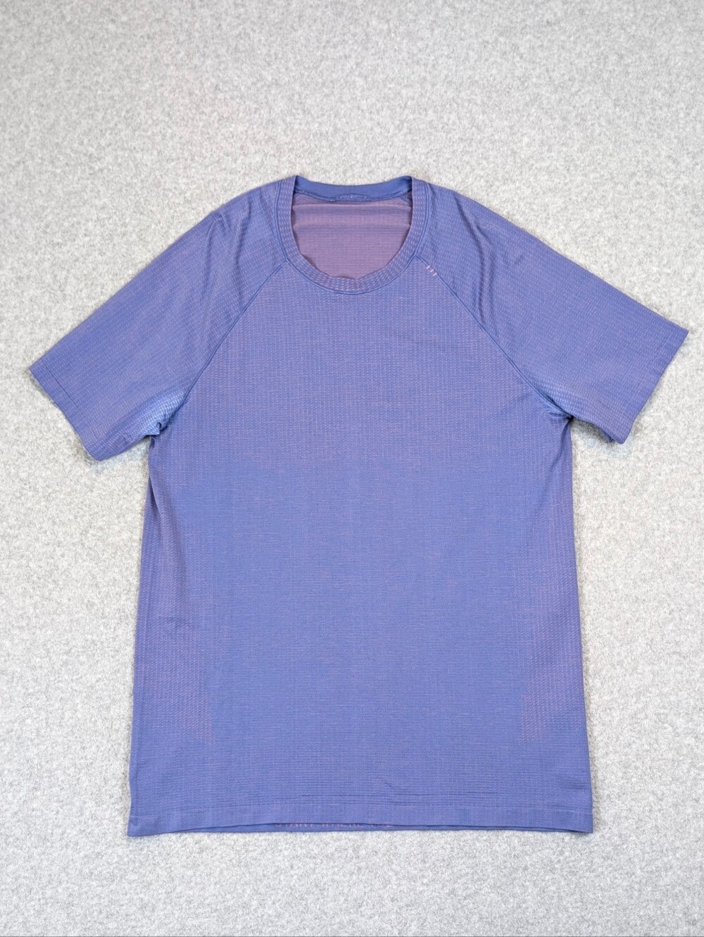 Lululemon Metal Vent Tech Shirt Men's Large Purple Performance Short Sleeve Gym